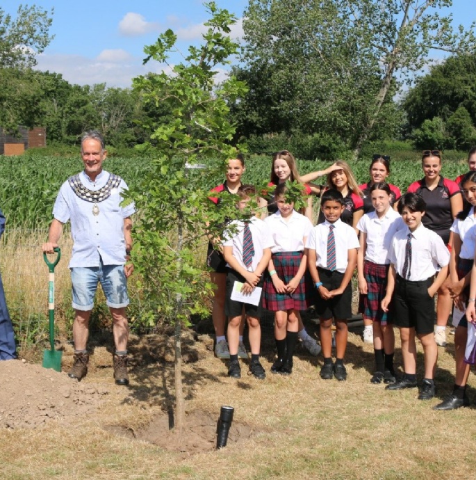 News » Mayor Plants Oak Tree To Mark Crackley Hall School’s 80th Anniversary